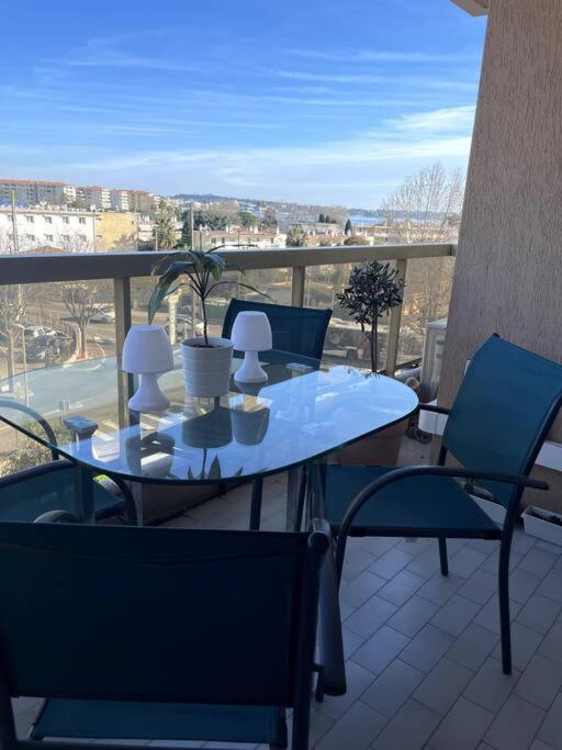 Appartement Vue Mer, 5Min A Pied De La Plage, Parking Prive Vallauris Eksteriør bilde