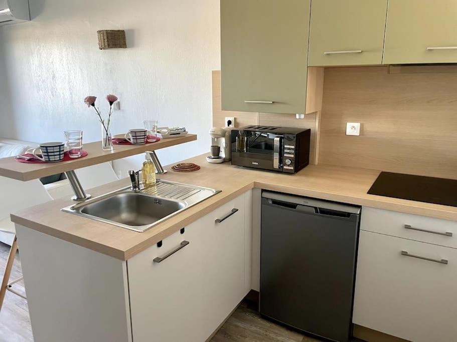 Appartement Vue Mer, 5Min A Pied De La Plage, Parking Prive Vallauris Eksteriør bilde
